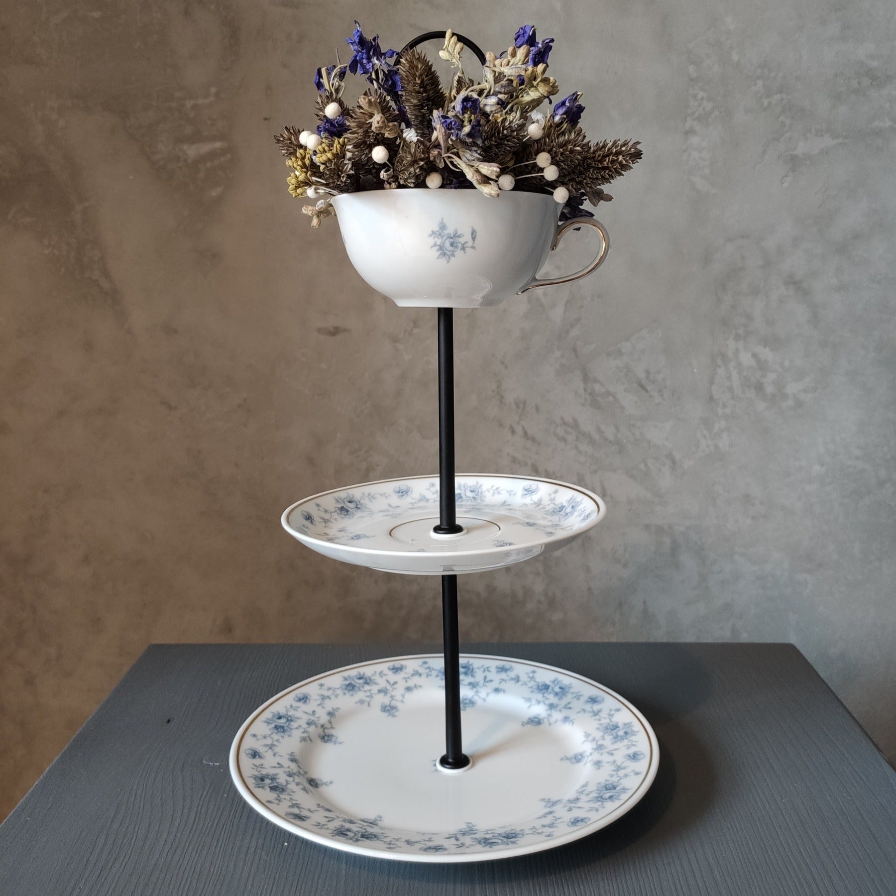 Etagere mit Trockenblumen Ensemble