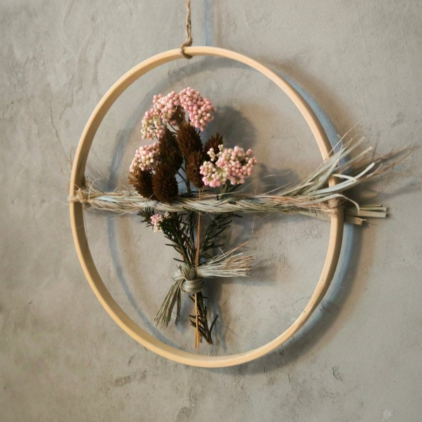 Trockenblumenring – Natürliche Eleganz in warmen Farben