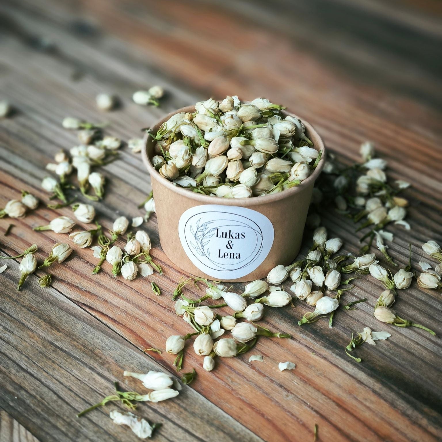 Blütenkonfetti Ivory Jasmin mit braunen Bechern