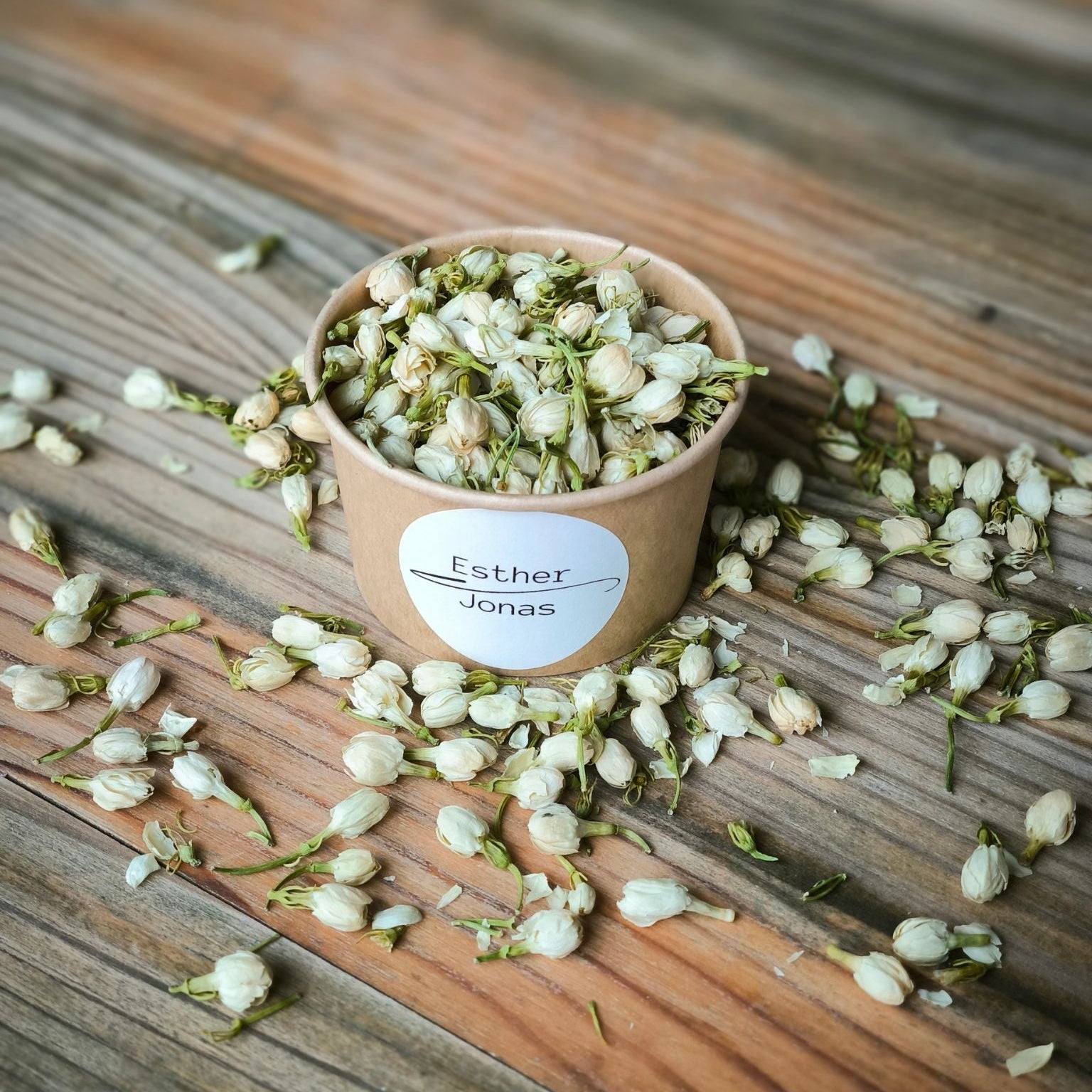 Blütenkonfetti Ivory Jasmin mit braunen Bechern
