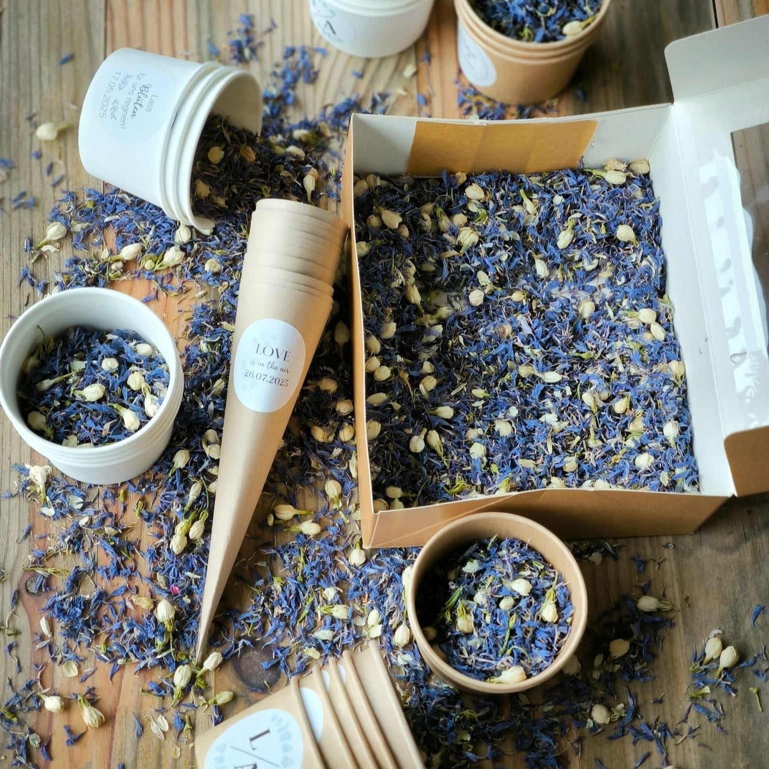 Blütenkonfetti Blue Ivory Produktbild