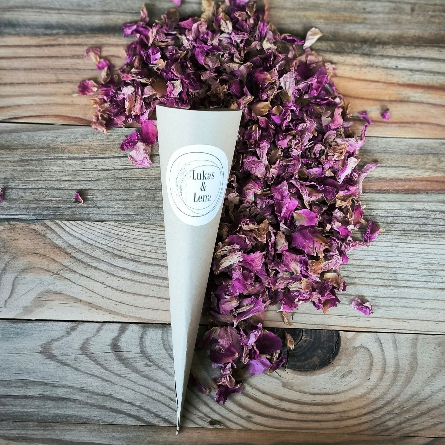 Blütenkonfetti Pink Romance in Cones mit Layout 1