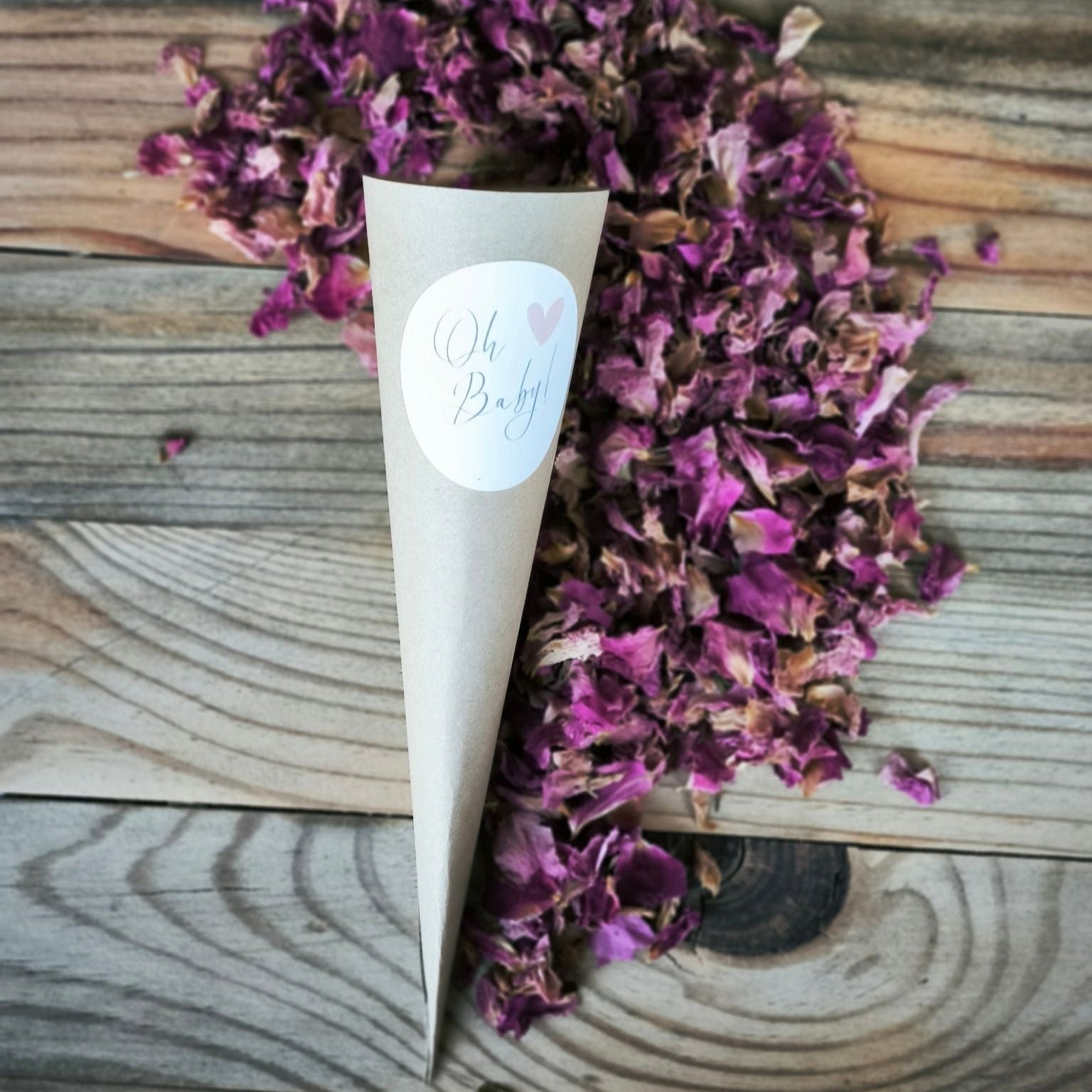 Blütenkonfetti Pink Romance in Cones mit Layout 7