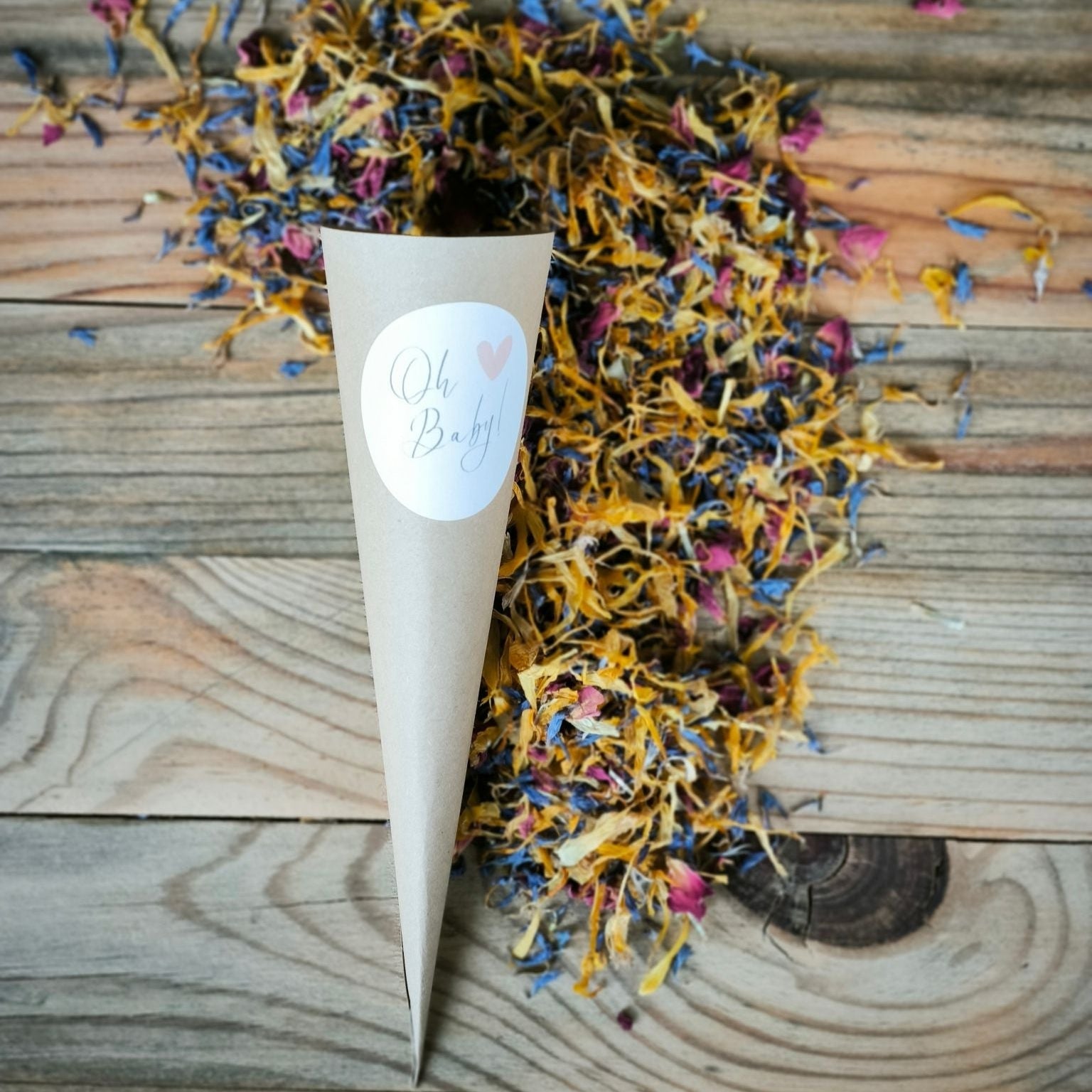 Blütenkonfetti Summer Days in Cones mit Layout 7