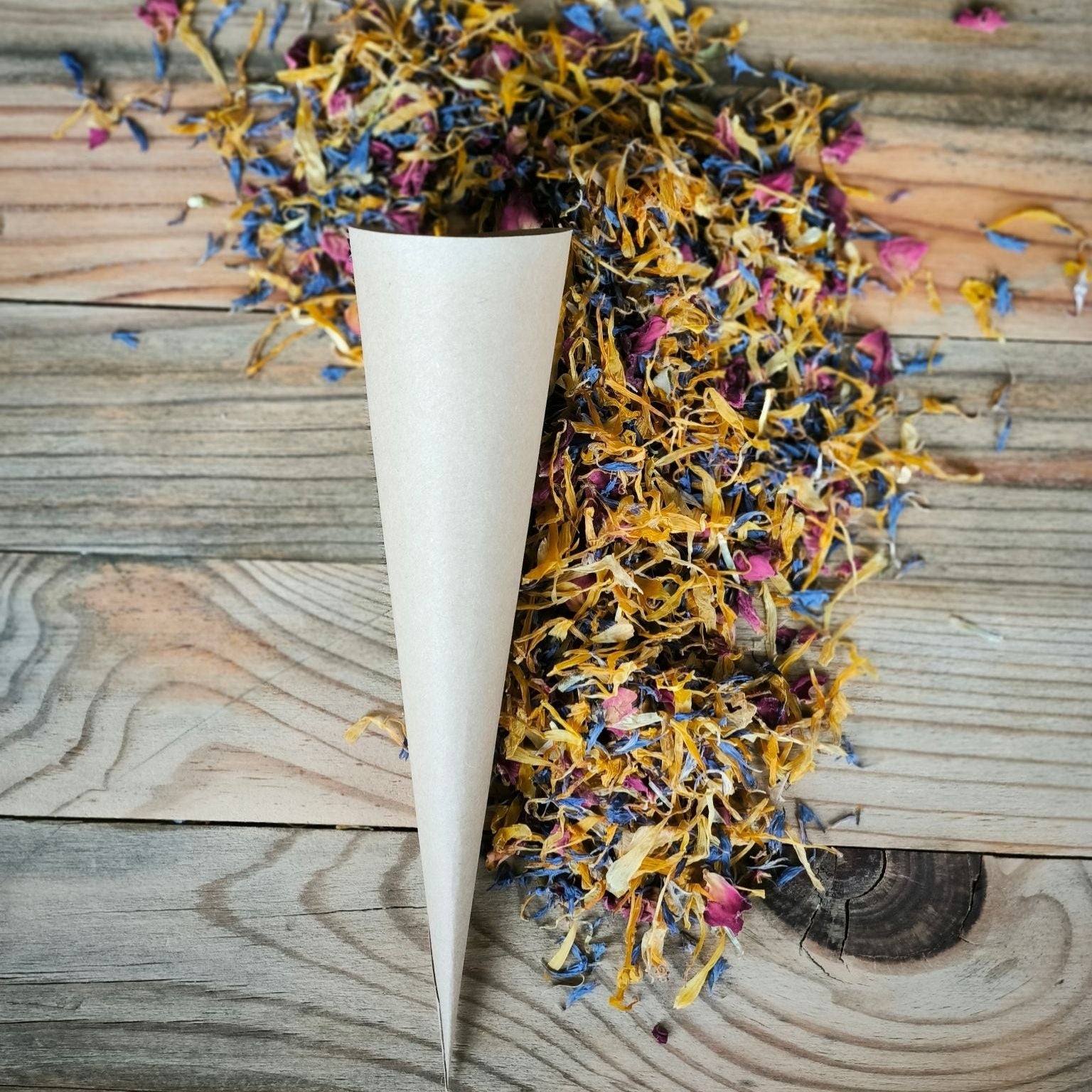 Blütenkonfetti Summer Days in Cones kein Sticker