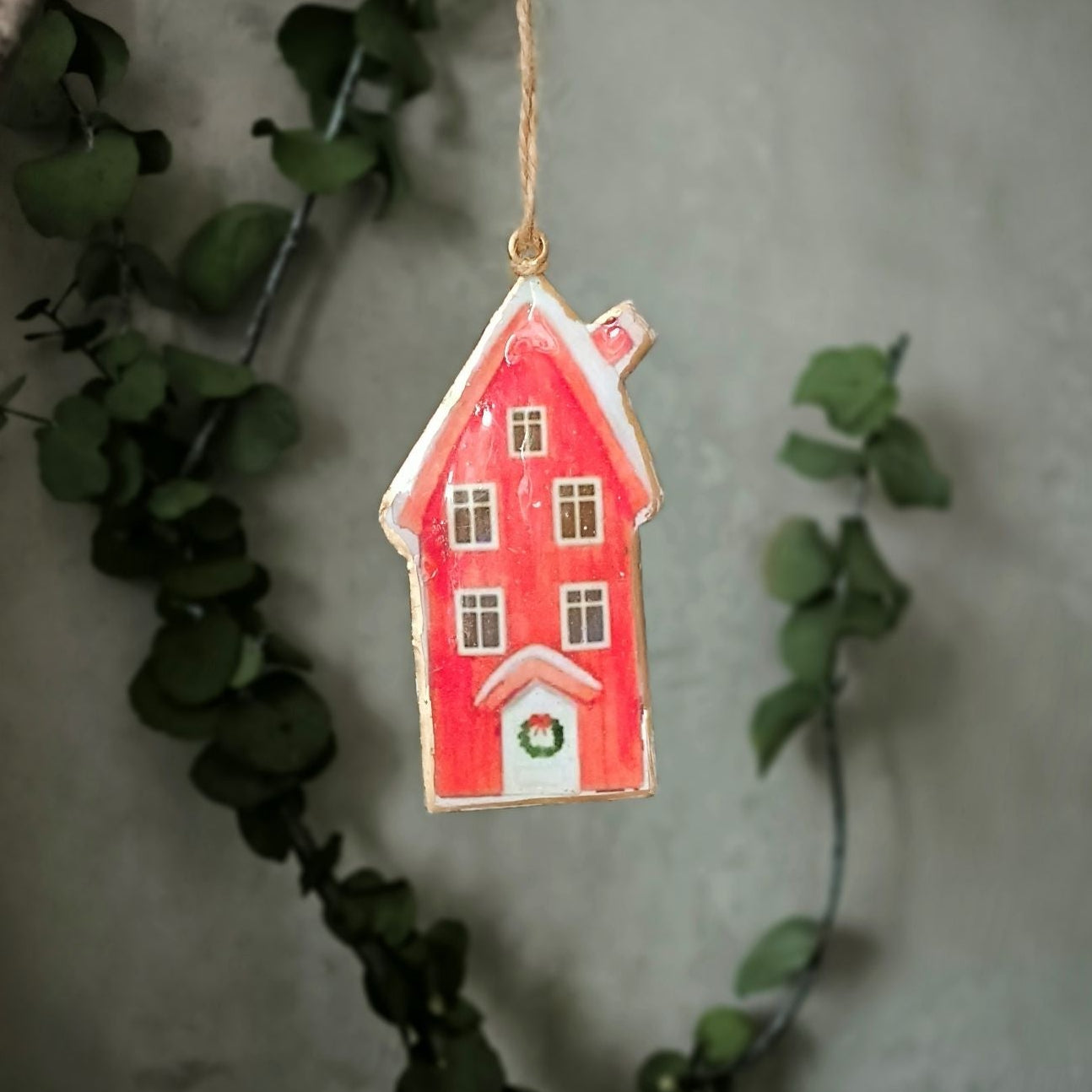 Holiday Home Metallanhänger Haus Nahaufnahme