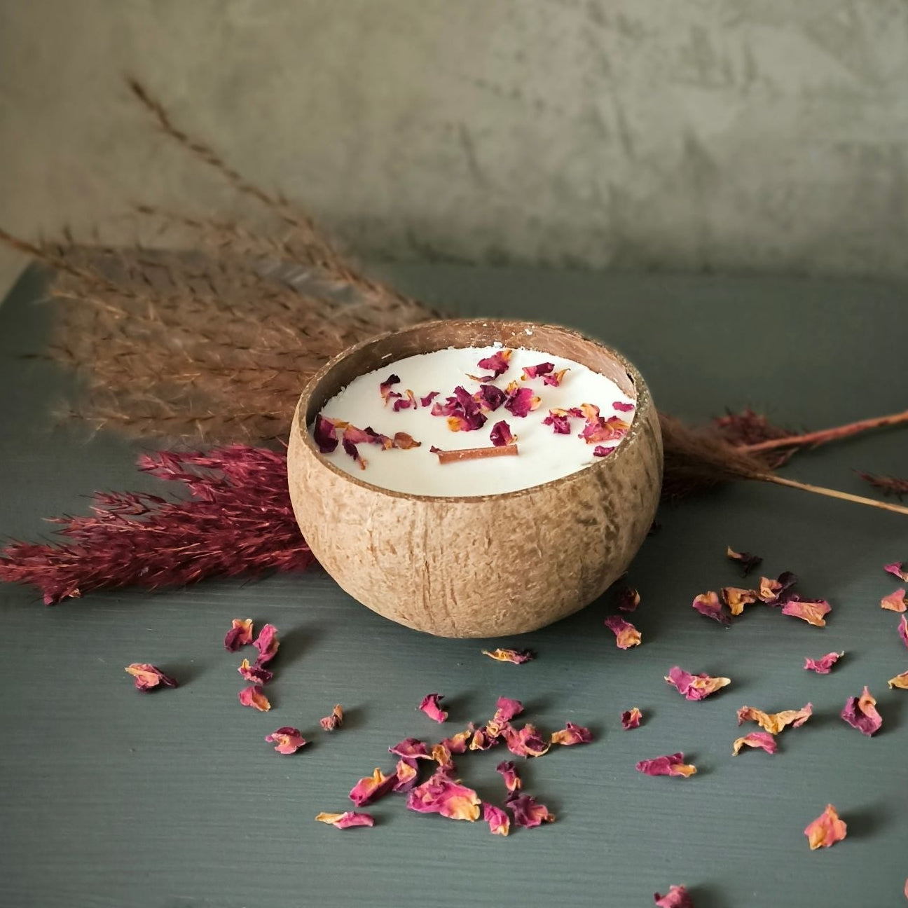 Lumininie Kerze Island Flowers Nahaufnahme