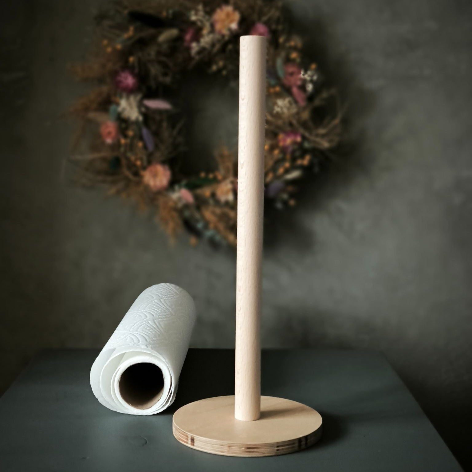 Standwood Küchenrollenhalter aus Multiple und Buche ohne Küchenrolle