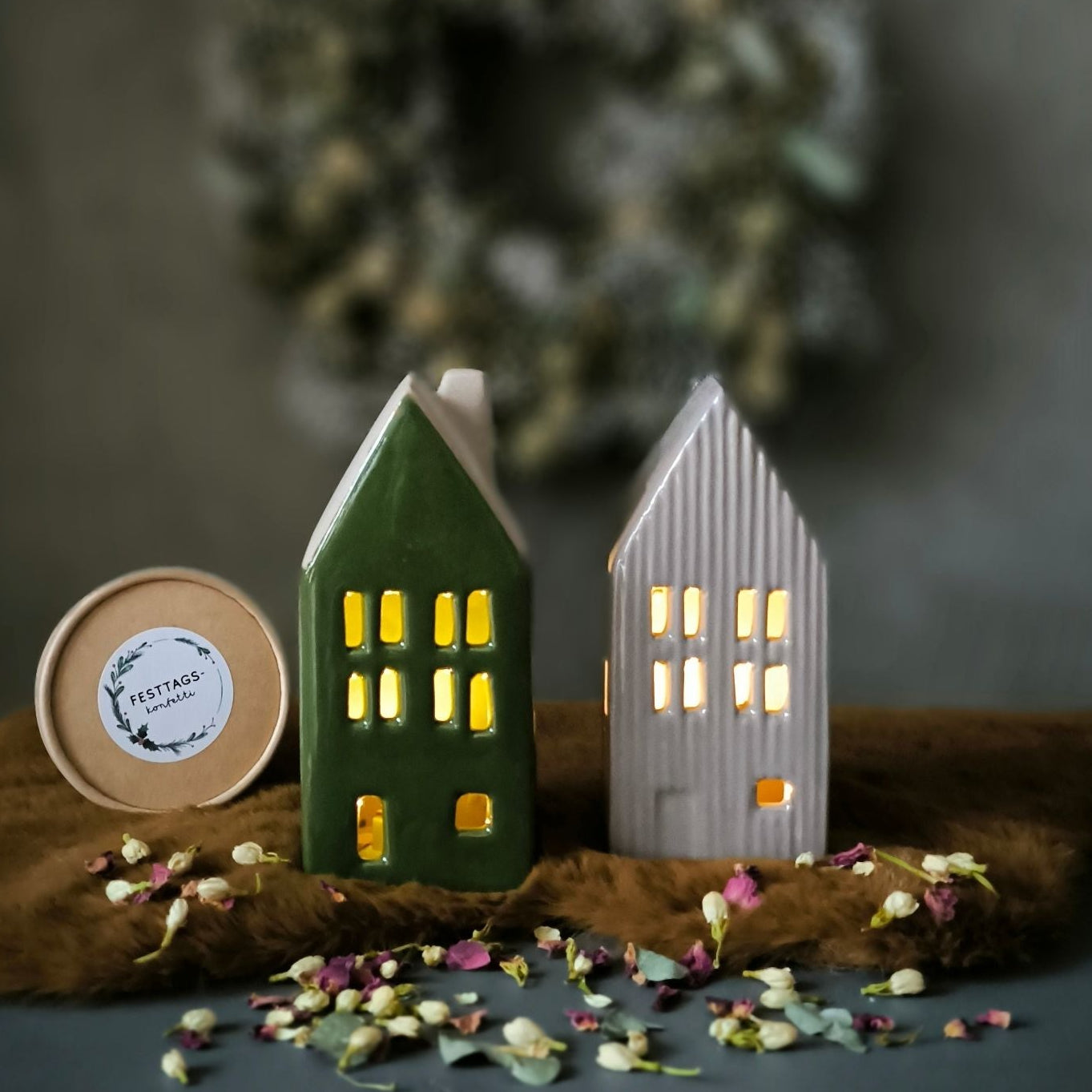 Silent Village Keramikhäuser