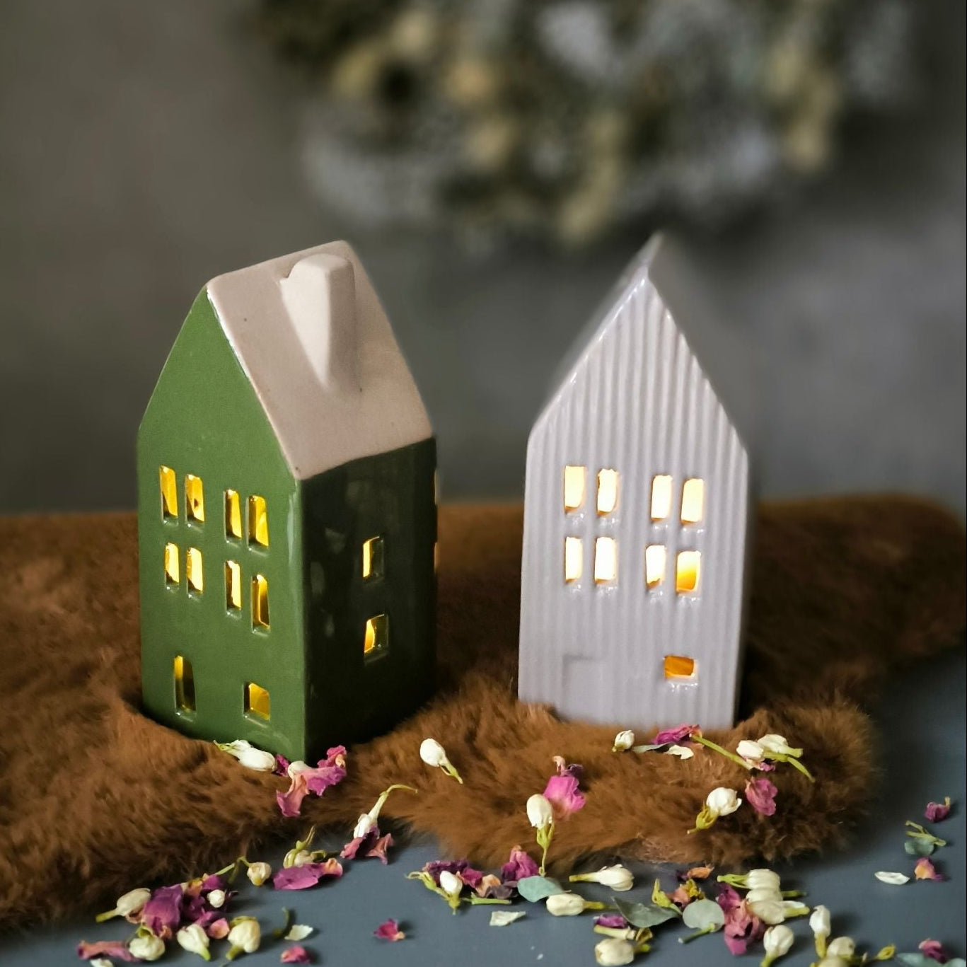 Silent Village Keramikhäuser Detailansicht