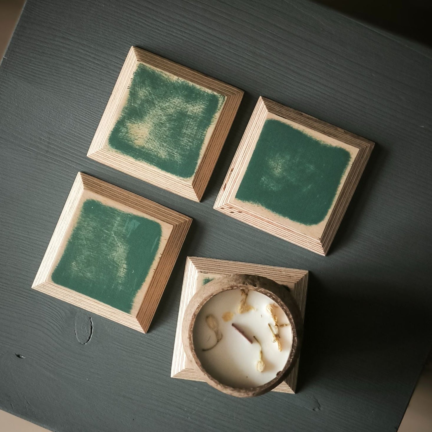 Tide Square Holzuntersetzer in Petrol Used Look Draufsicht