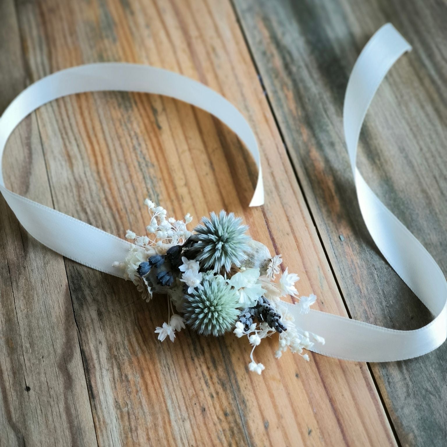 Trockenblumenarmband ivory charm