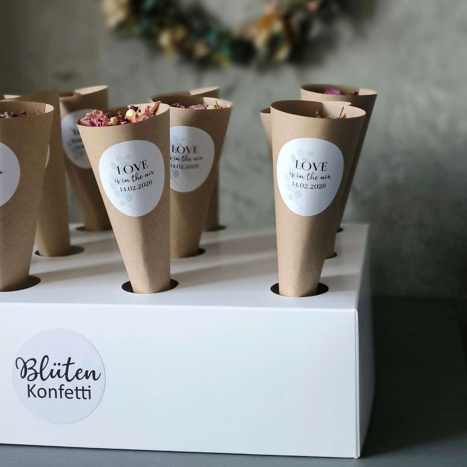 Cone Holder Halter für 12 Blütenkonfetti Cones Detailansicht