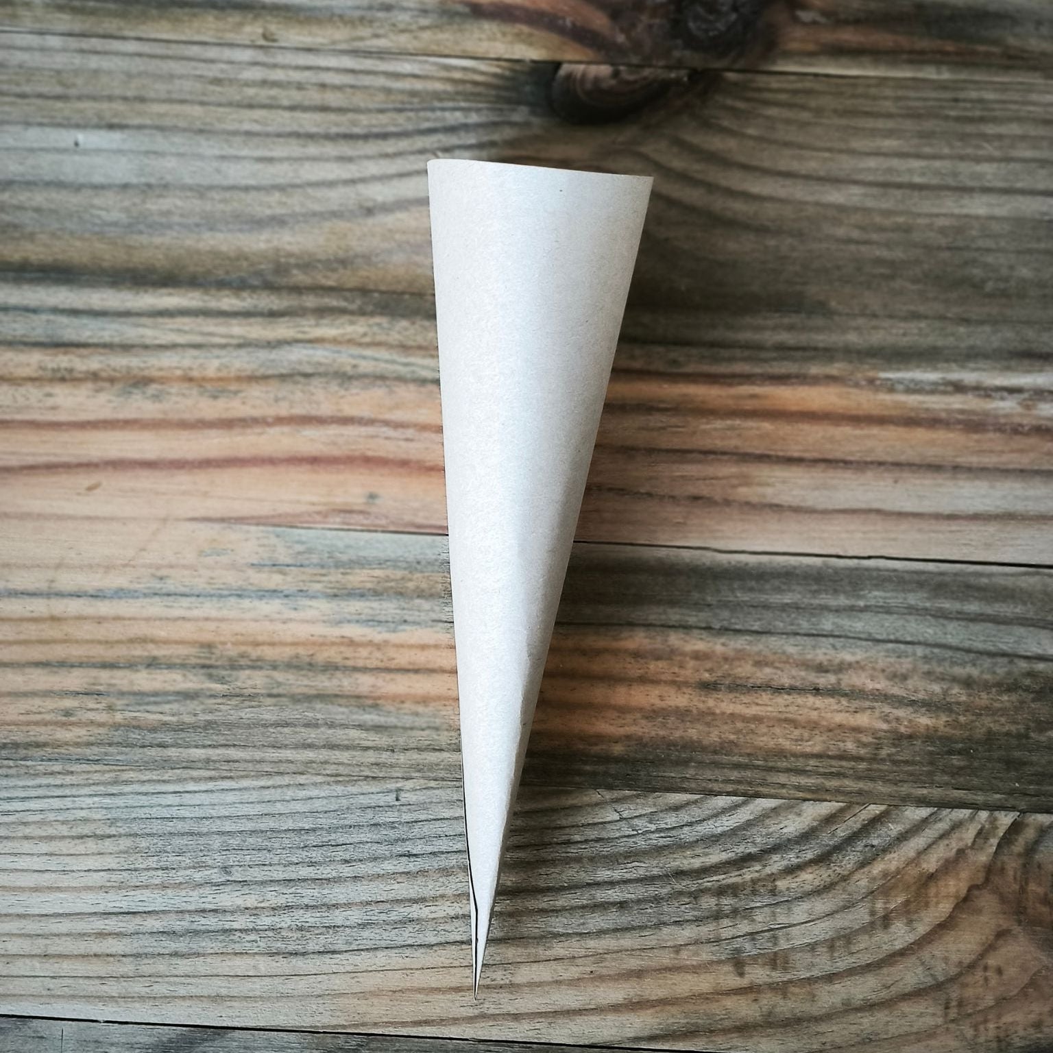 Cones Zubehör zum Blütenkonfetti kein Sticker