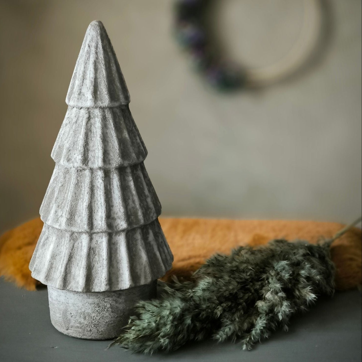 Frosted Grey Beton Baum