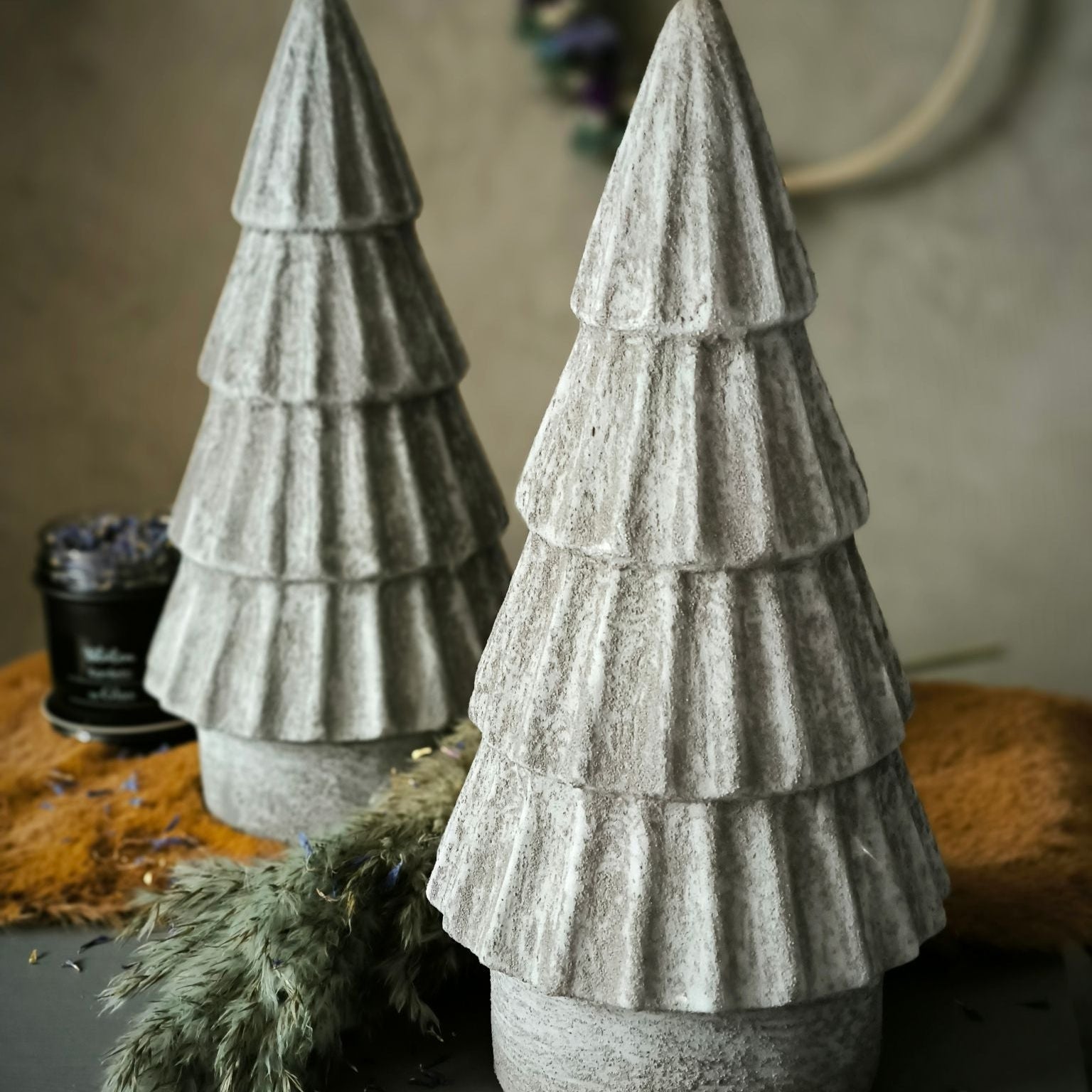 Frosted Grey mit Beton Bäumen und Duft Potpourri Iced lue
