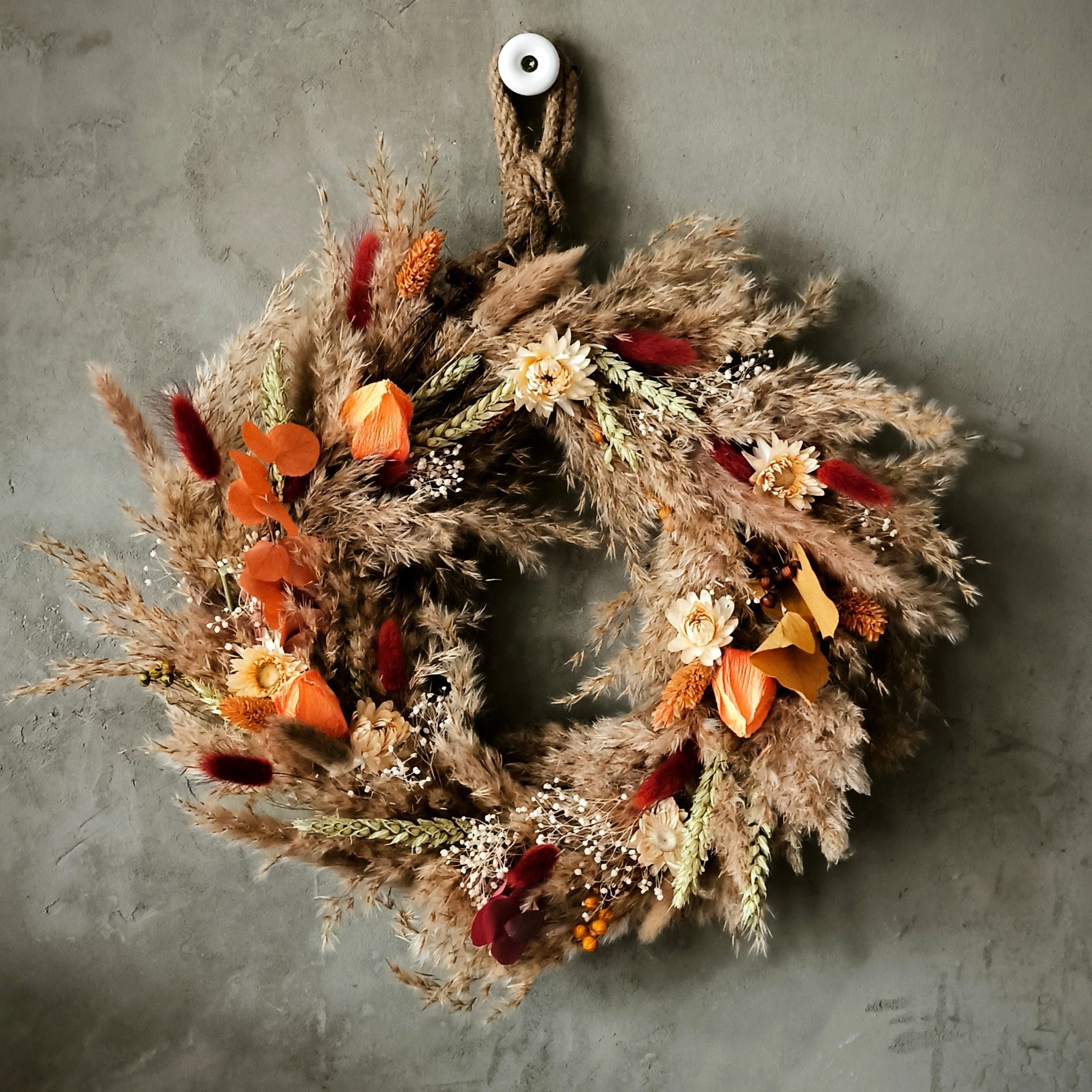 Handgefertigter Türkrant aus Trockenblumen Autumn Bloom