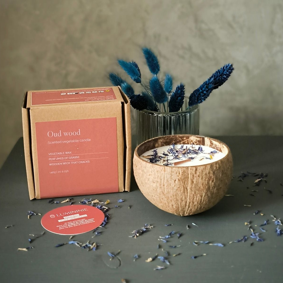 Lumininie Kerze Oud Wood mit Verpackung