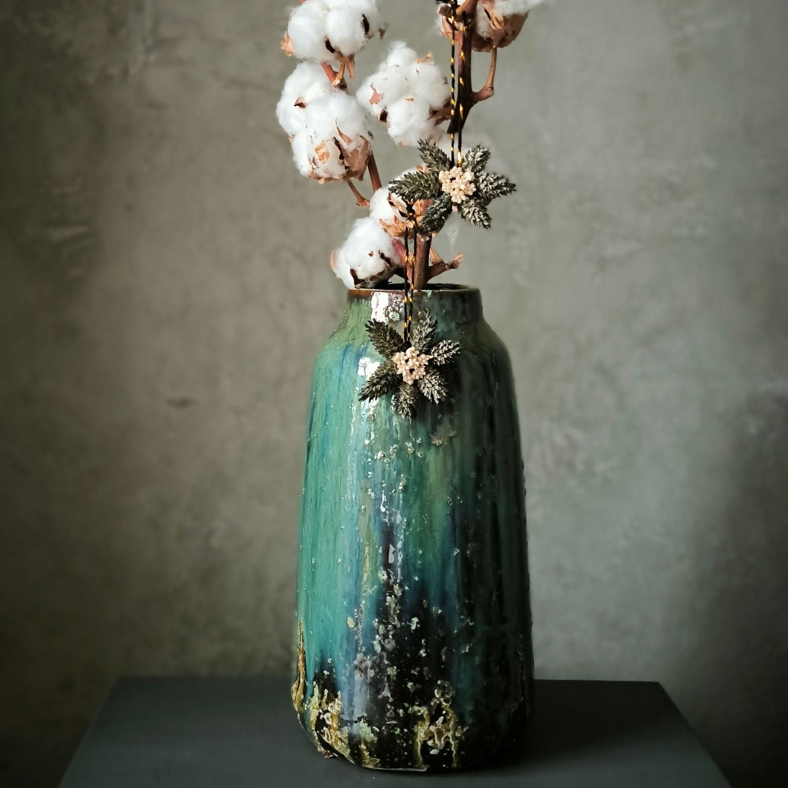 Midnight Bloom Charm Anhänger